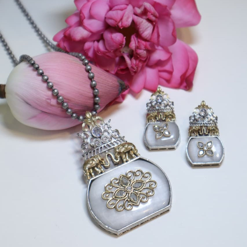 White Potli-Shaped Necklace Set with Antique Elephant Design -SIA452114