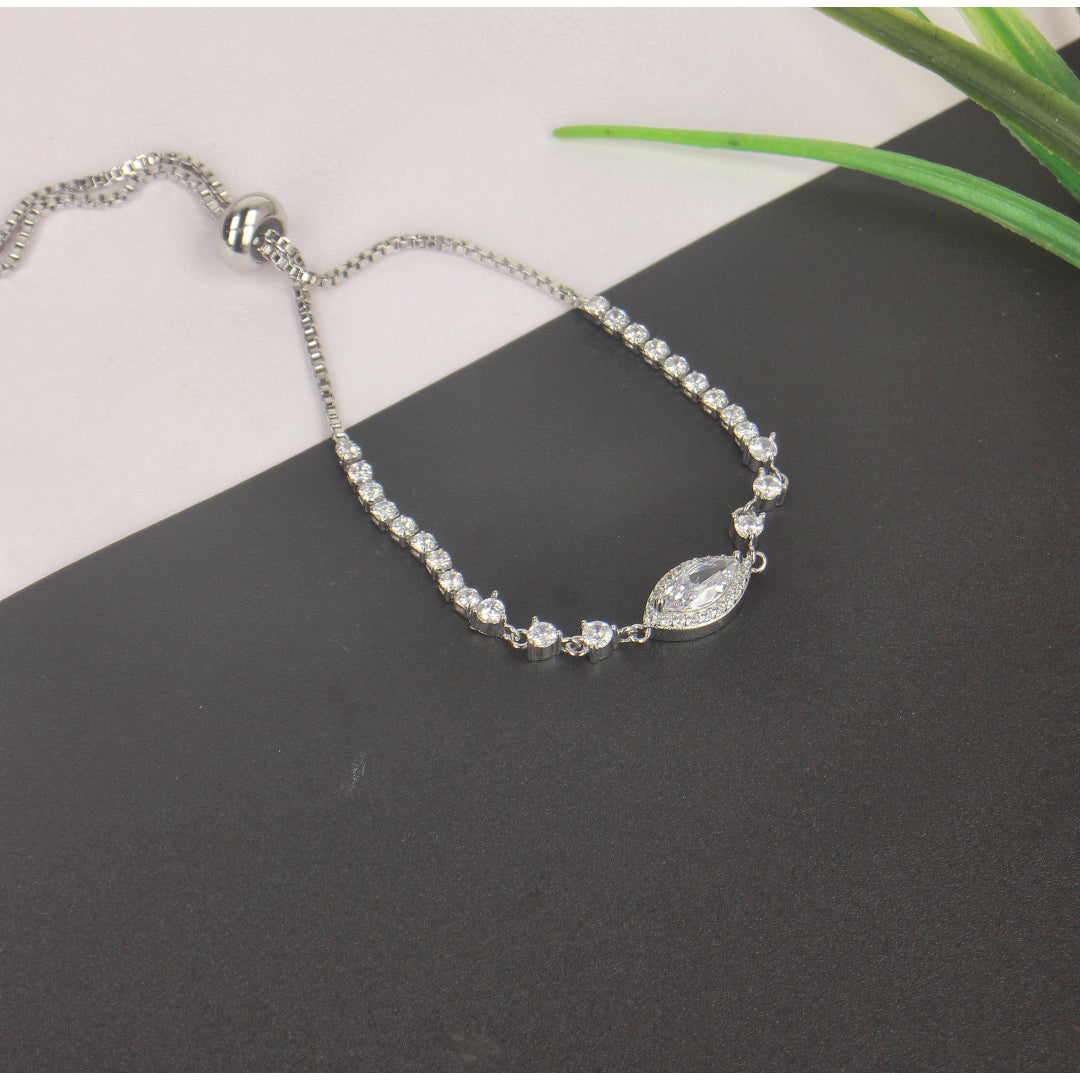 Pear-shaped Zirconia Line Bracelet-SIA434055