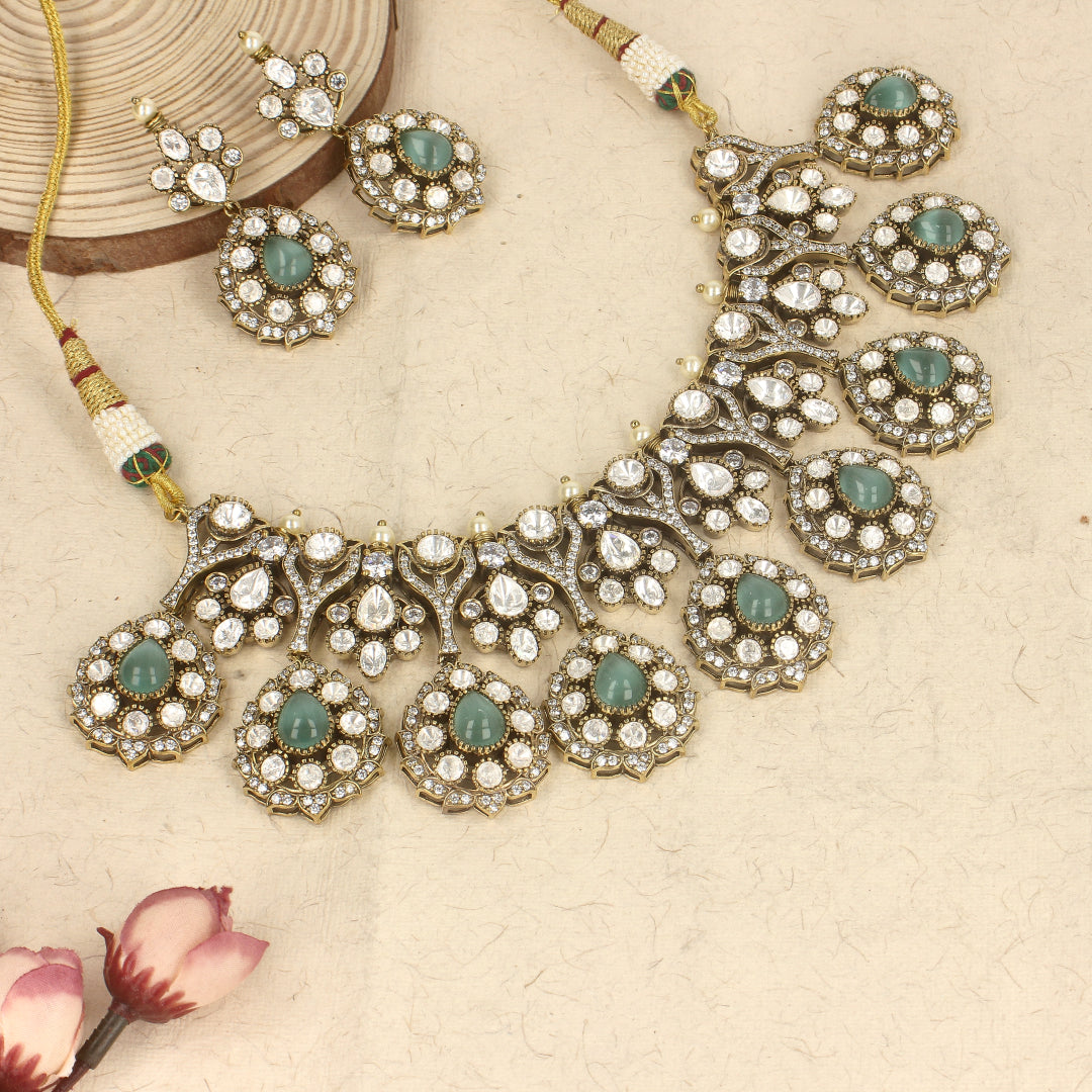 Classic victorian necklace designs -SIA437037