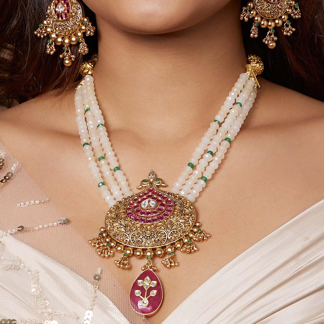 Gold Tone Vintage Off White & Red Necklace Set - JAJBR23NS 67