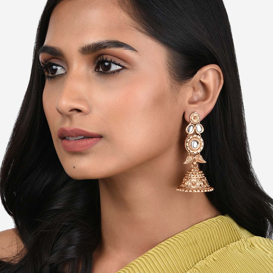 Gold Tone Kundan Polki Chandelier Earrings - O2AHAER93
